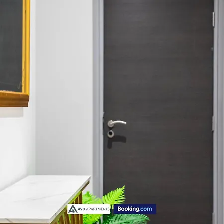 Alexander House By Avo * Bradford (West Yorkshire)