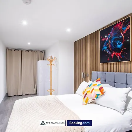 Alexander House By Avo * Bradford (West Yorkshire)