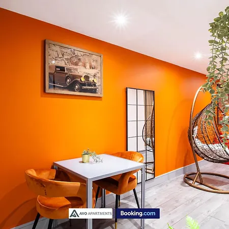 Alexander House By Avo