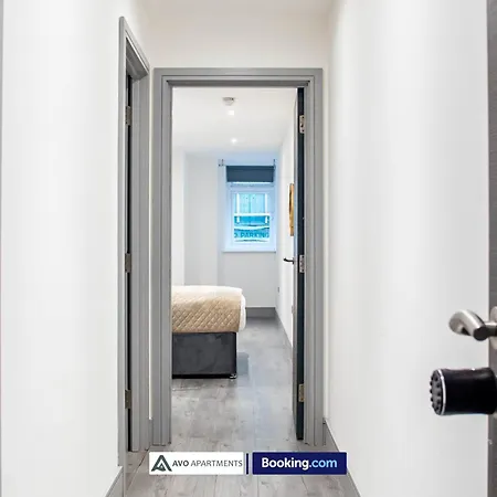 Alexander House By Avo * Bradford (West Yorkshire)