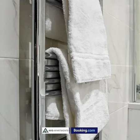 Alexander House By Avo * Bradford (West Yorkshire)