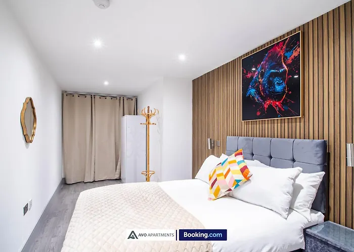 Alexander House By Avo * ブラッドフォード