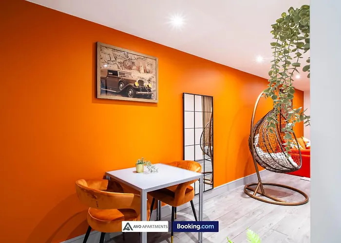 Alexander House By Avo