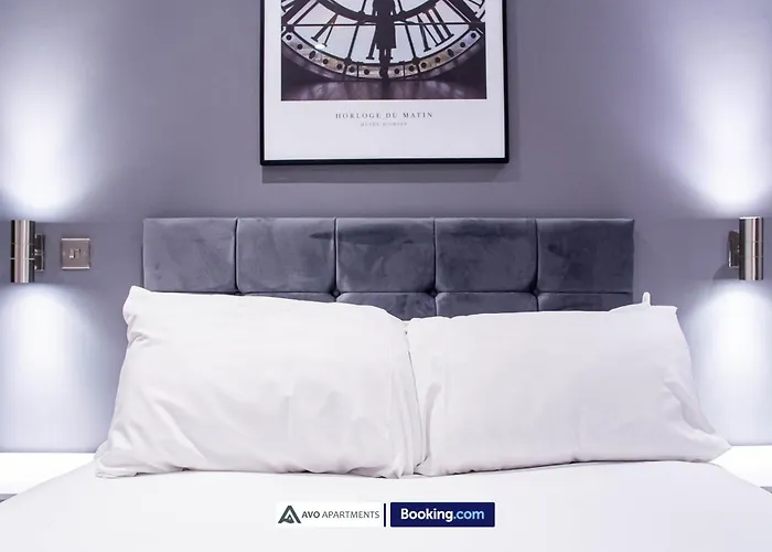 Alexander House By Avo