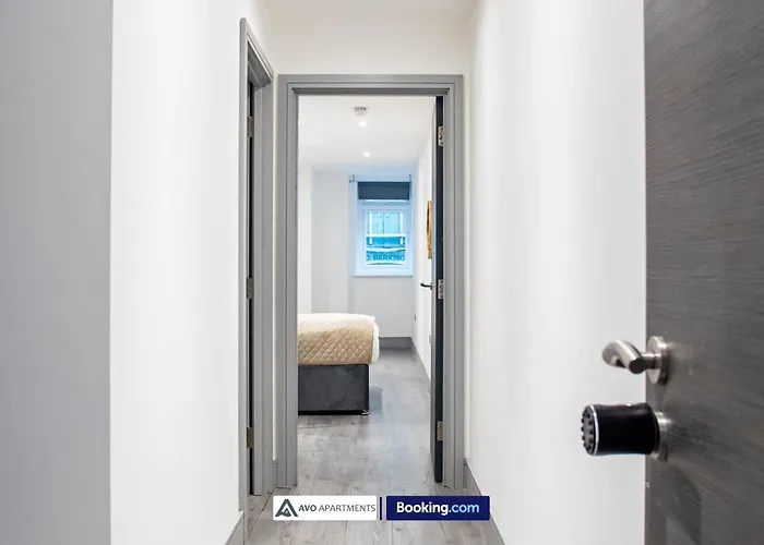 Alexander House By Avo * Bradford (West Yorkshire)