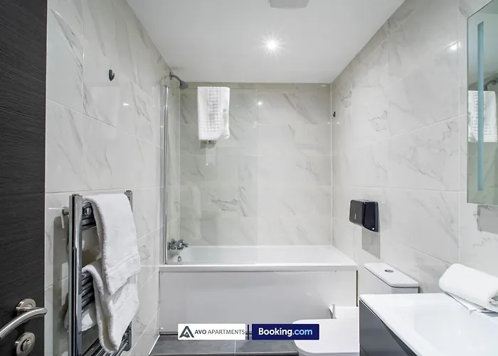 Alexander House By Avo