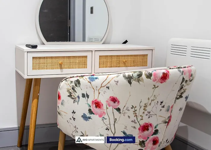 Alexander House By Avo *