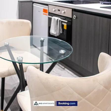 Alexander House By Avo