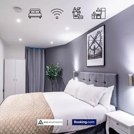 Alexander House By Avo