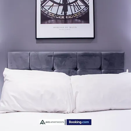 Alexander House By Avo