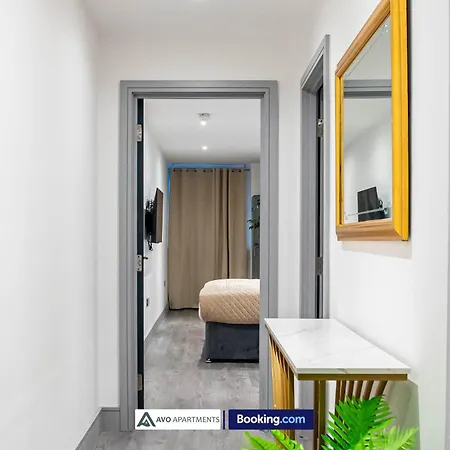 Alexander House By Avo